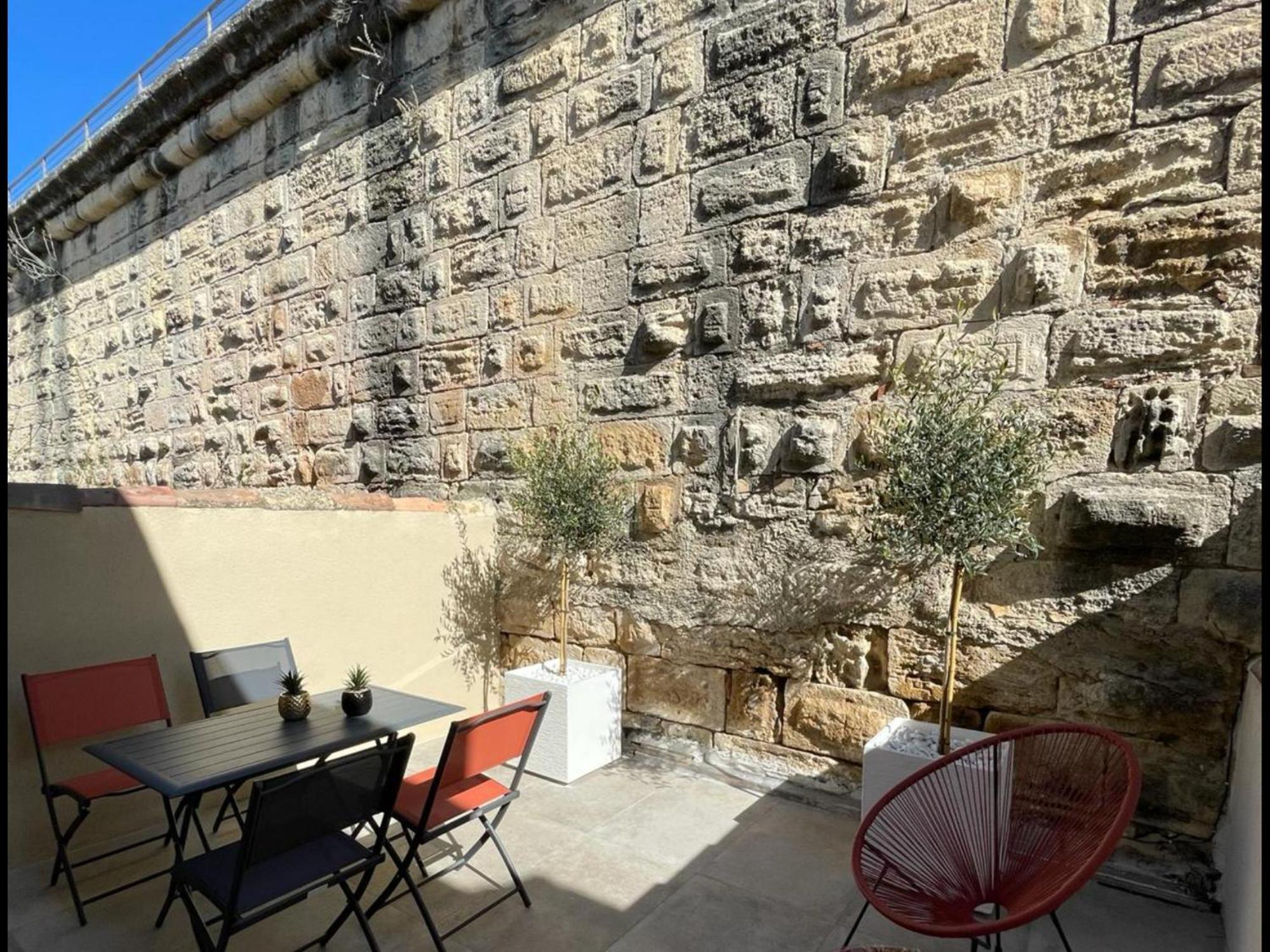 Maison Cosy, 2 Chambres, Adossee Aux Remparts Aigues-Mortes Eksteriør billede